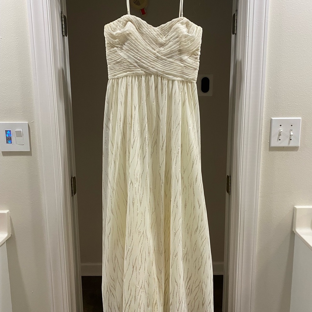 Cache size 14 off white strapless gown